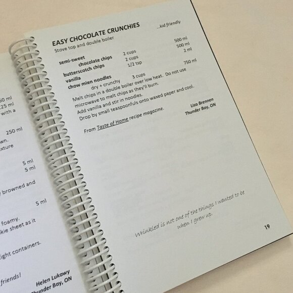 Vintage 'International Taiji Community Cookbook' Coiled By Taiji Parks - Picture 5 of 7